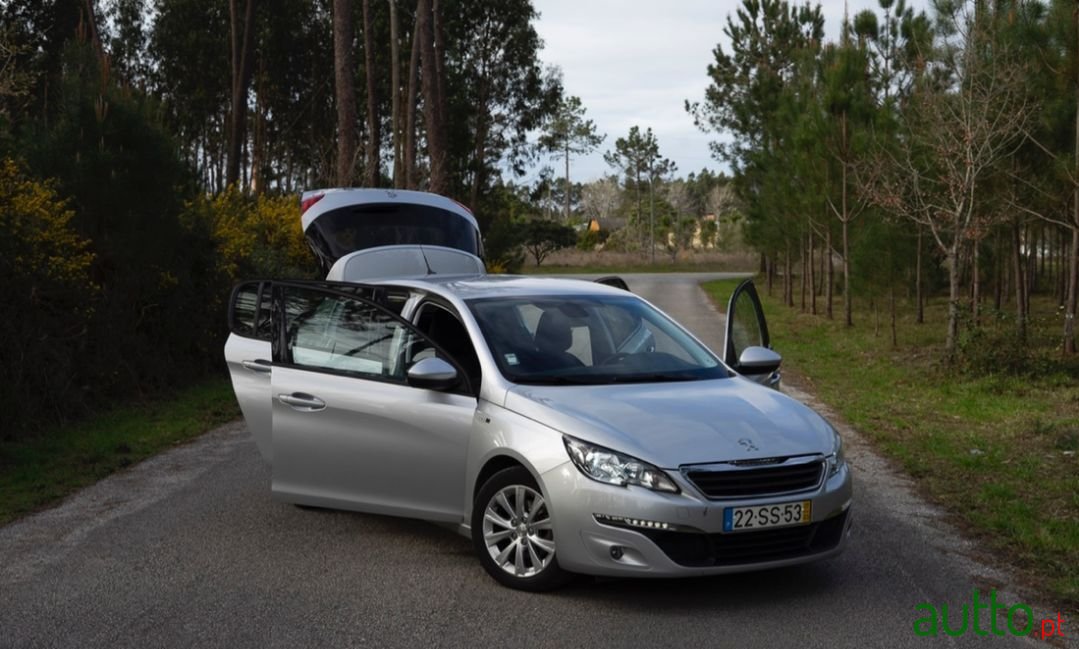 2017' Peugeot 308 photo #1