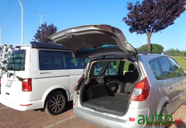 2008' Renault Grand Scenic photo #3