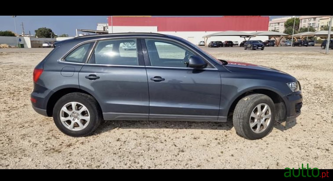 2010' Audi Q5 photo #3