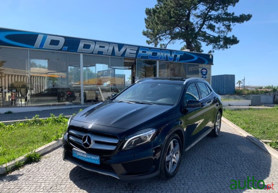 2016' Mercedes-Benz Gla-180 photo #2