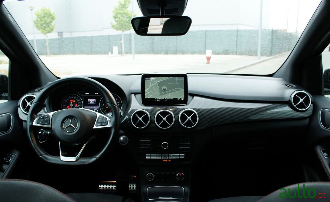 2016' Mercedes-Benz B-180 photo #5