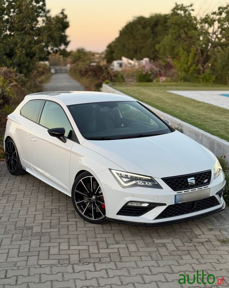 2017' SEAT Leon photo #1