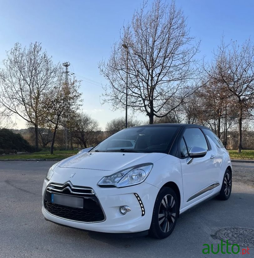 2012' Citroen DS3 photo #2
