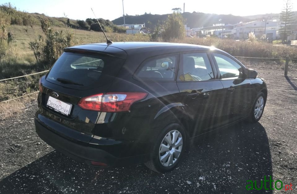 2014' Ford Focus Sw photo #5