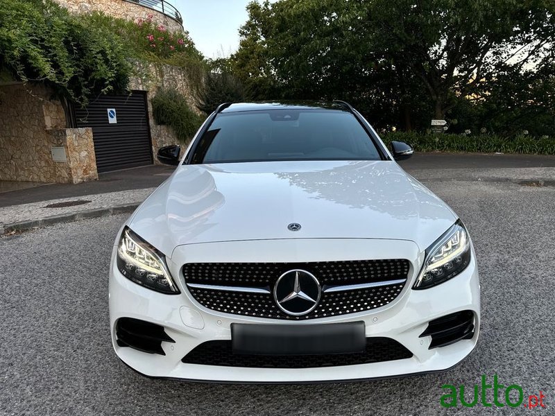 2020' Mercedes-Benz Classe C De Amg Line photo #3