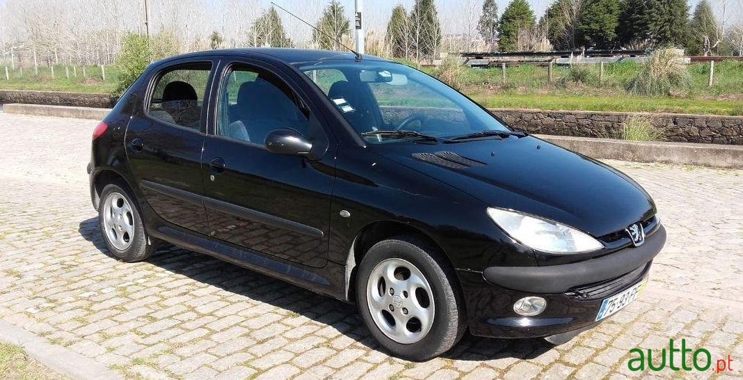 2000' Peugeot 206 1.1 Xt photo #2