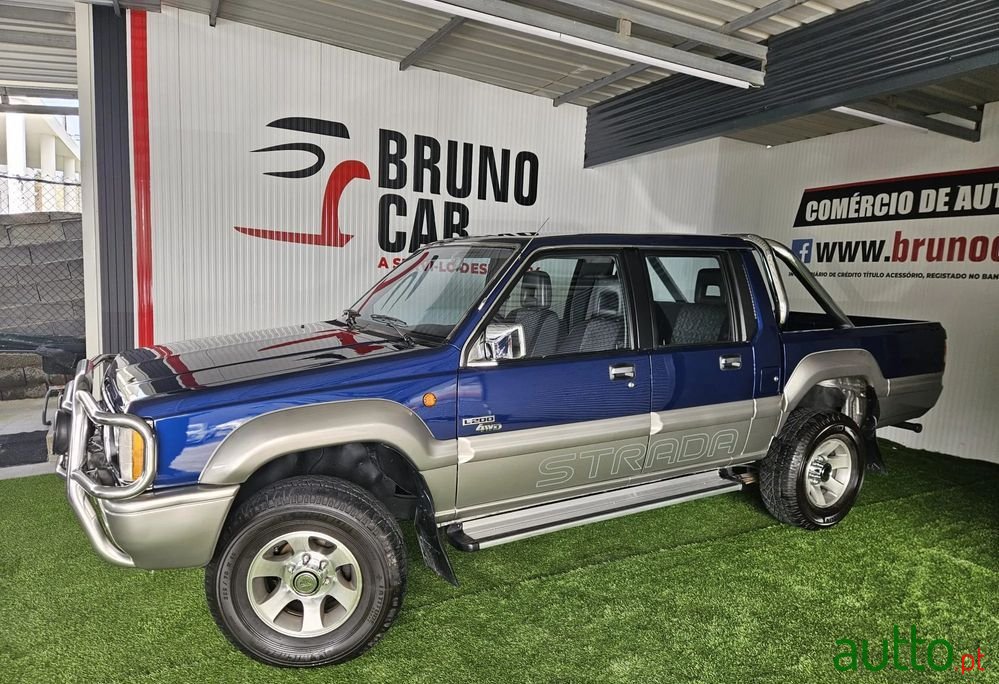 1995' Mitsubishi L200 2.5 Td Strada photo #4