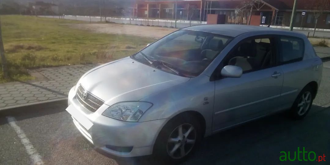 2004' Toyota Corolla photo #5