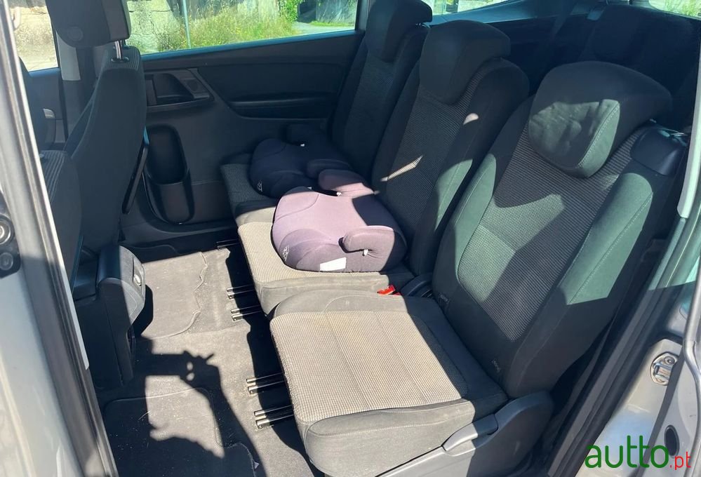 2012' Volkswagen Sharan photo #6