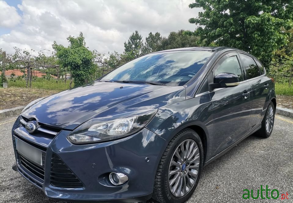 2011' Ford Focus photo #1