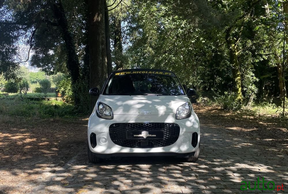 2021' Smart Fortwo Electric Drive Passion photo #2