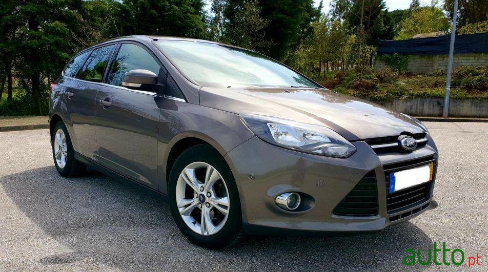 2013' Ford Focus Sw photo #3