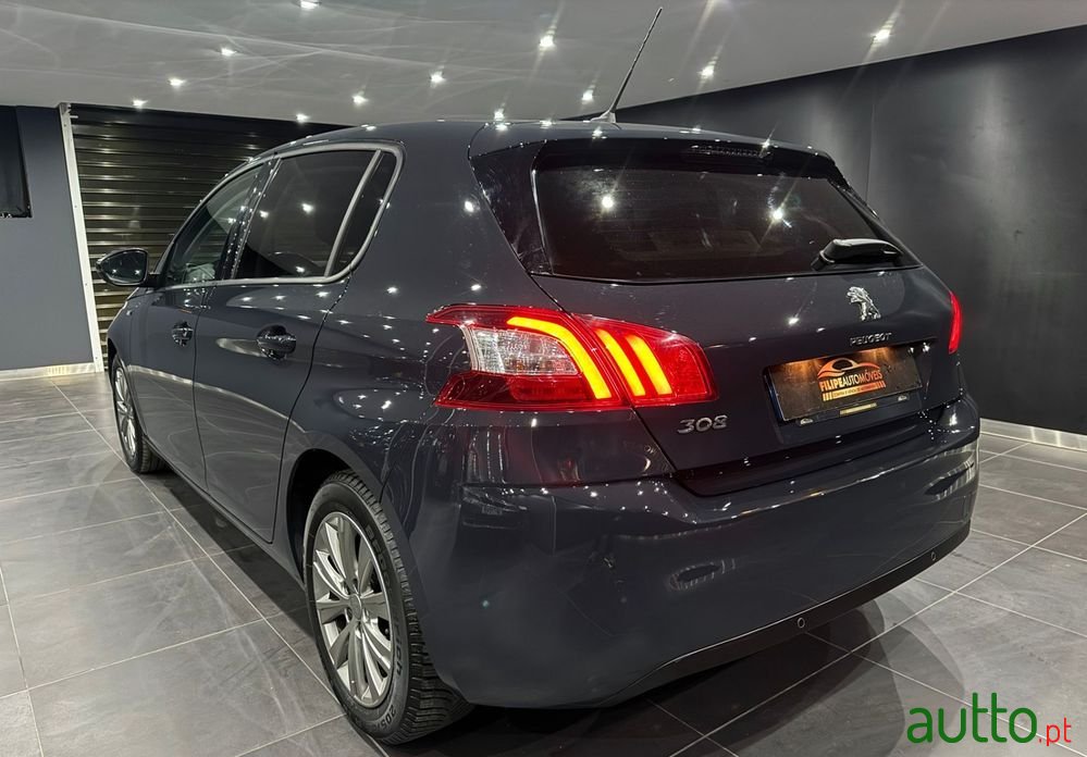 2017' Peugeot 308 photo #6