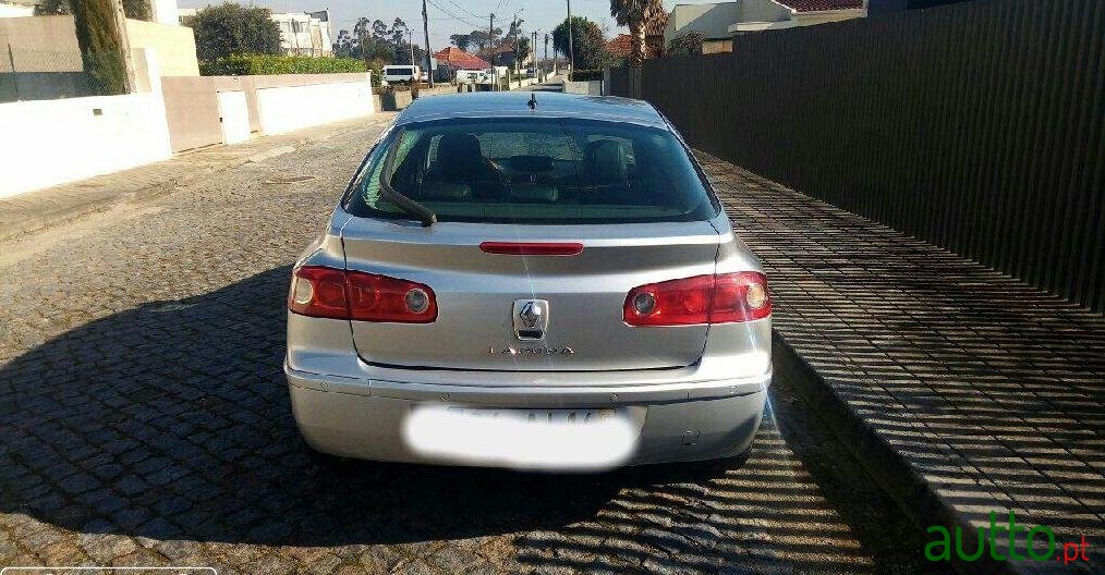 2005' Renault Laguna 1.9 Dci Initiale photo #2