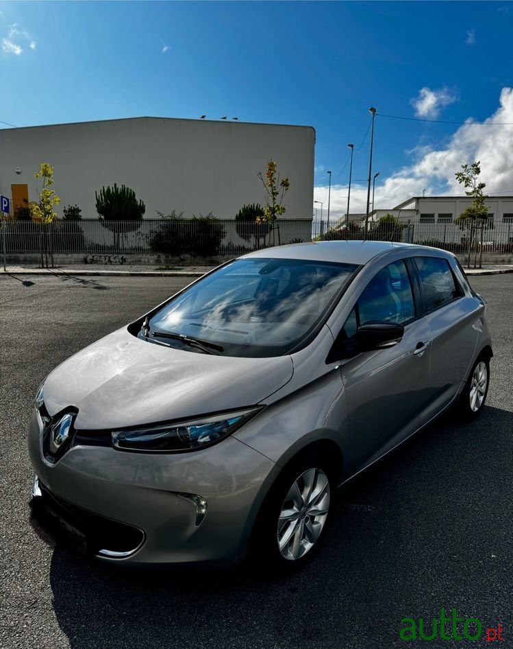 2015' Renault Zoe photo #1