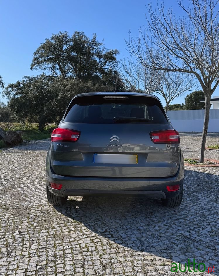 2016' Citroen C4 Picasso photo #4