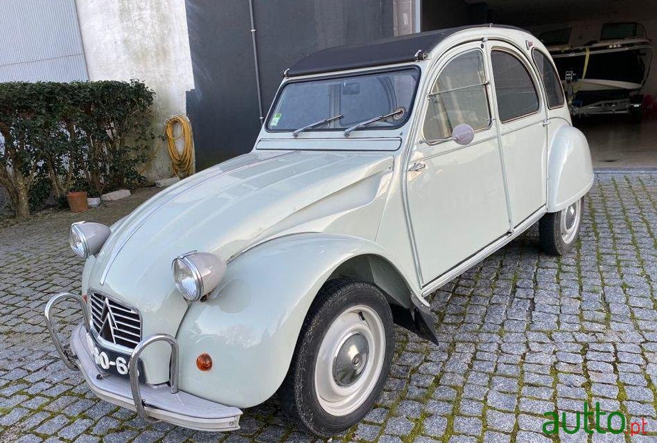 1964' Citroen 2 CV photo #1