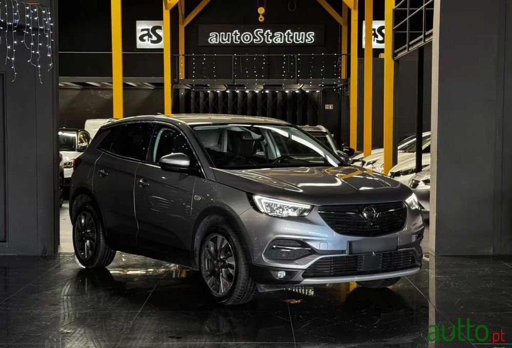 2020' Opel Grandland X 1.5 Cdti Edition photo #1