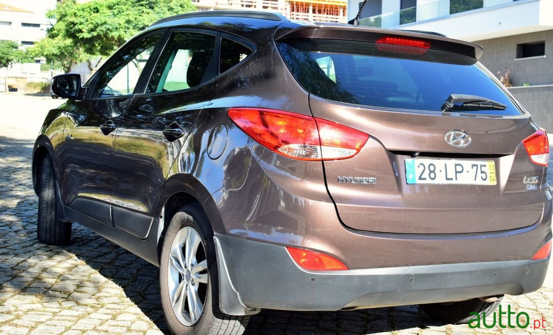 2011' Hyundai ix35 photo #3