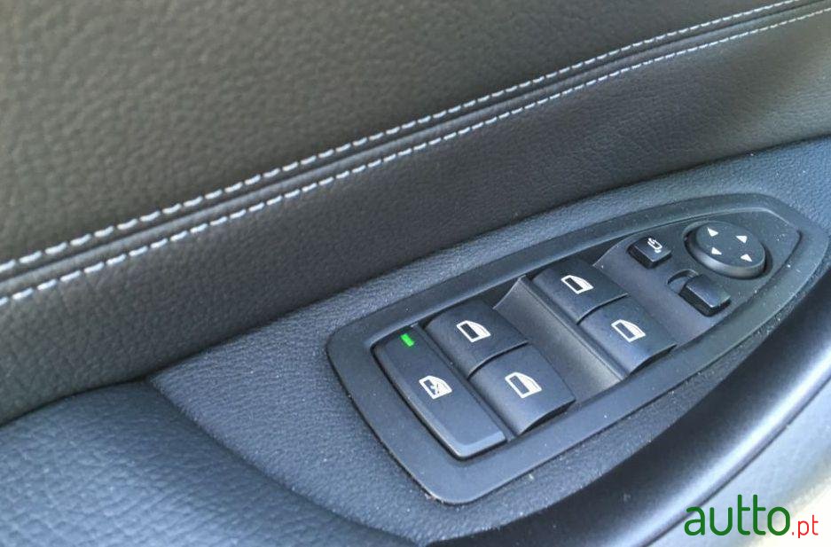 2019' BMW X1 photo #2