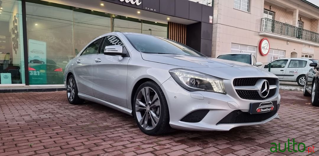 2013' Mercedes-Benz Cla-220 photo #4