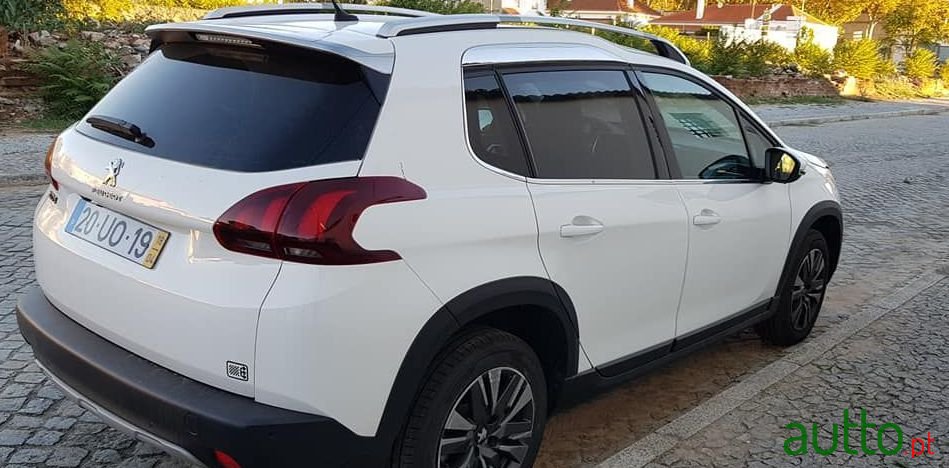2018' Peugeot 2008 photo #2