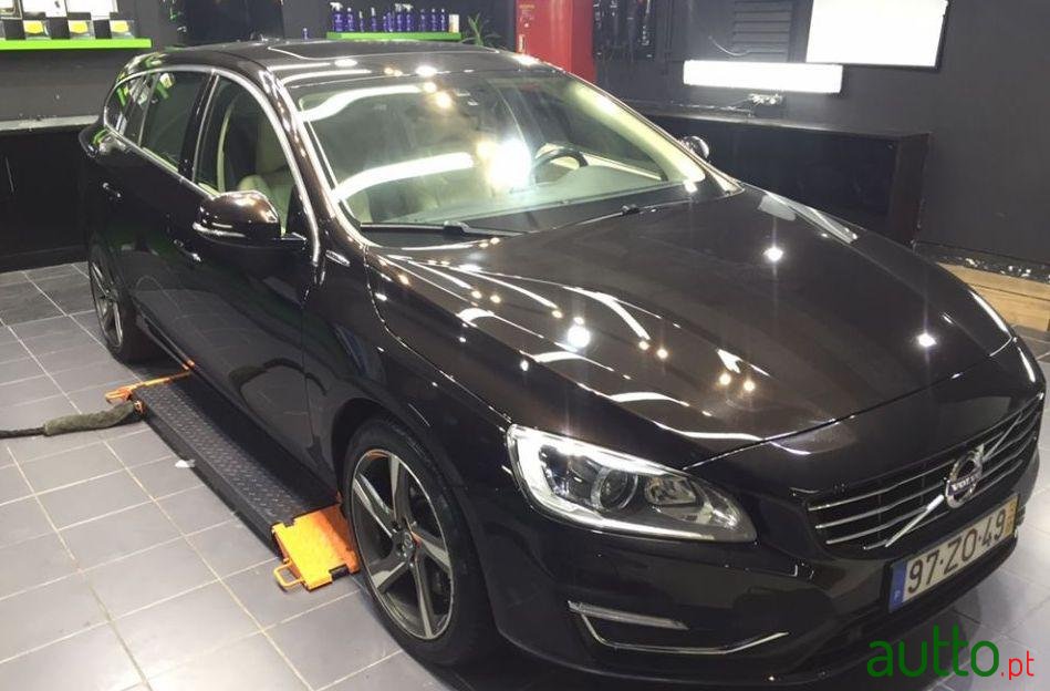 2013' Volvo V60 photo #1