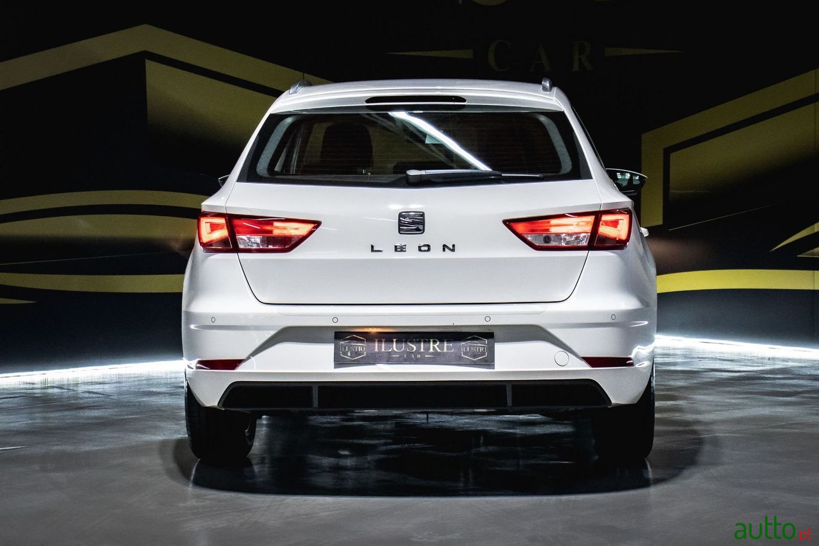 2018' SEAT Leon St photo #5