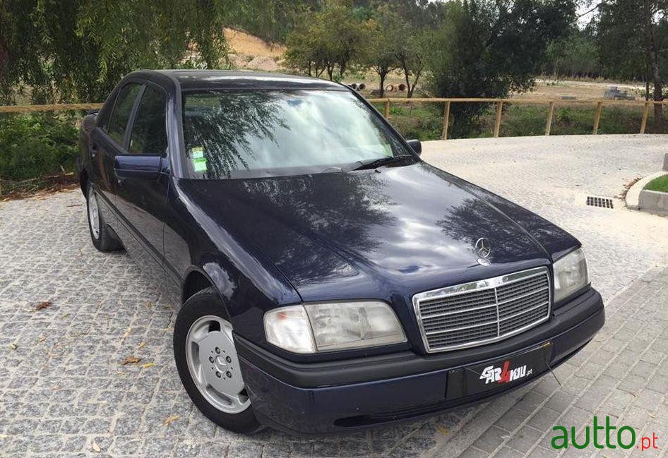 1994' Mercedes-Benz C-220 D Elegance photo #2