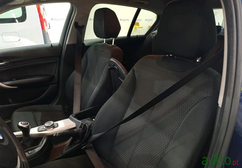 2019' BMW Série 1 D Advantage photo #5