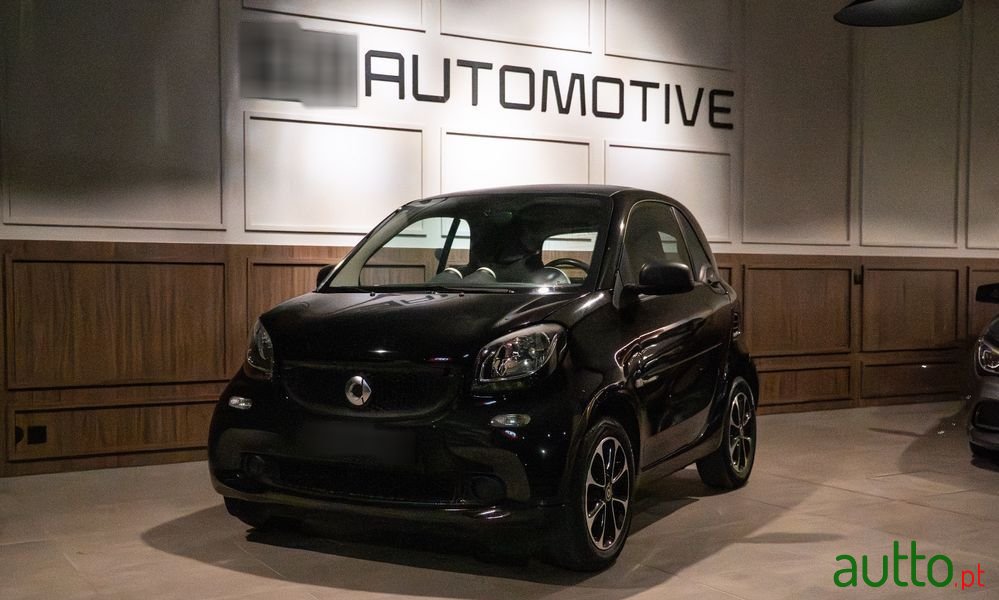 2015' Smart Fortwo Passion photo #1