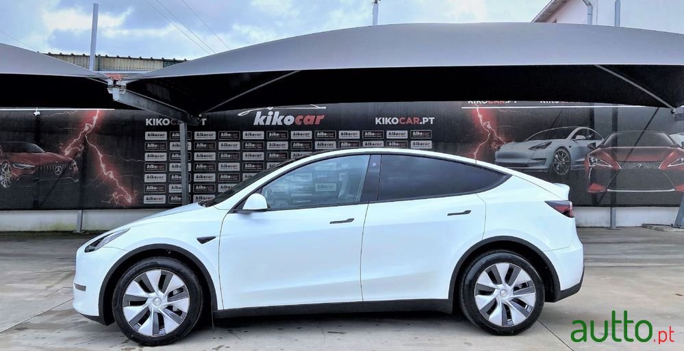 2022' Tesla Model Y photo #4