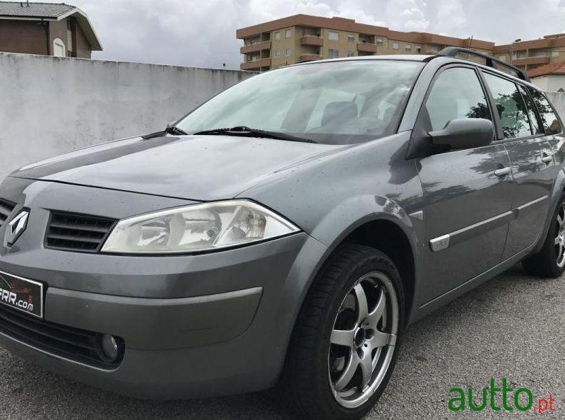 2004' Renault Megane Break photo #3