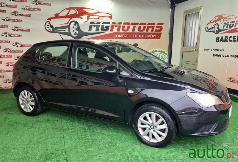 2014' SEAT Ibiza photo #2