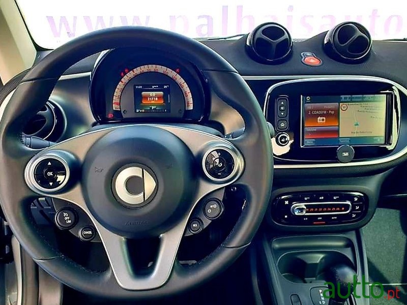 2018' Smart Fortwo photo #5