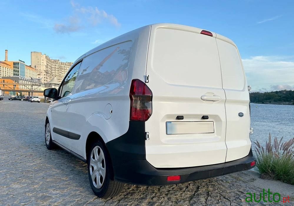 2016' Ford Tourneo Courier photo #5