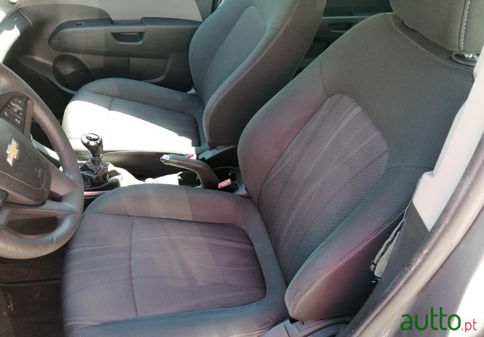 2013' Chevrolet Aveo photo #5