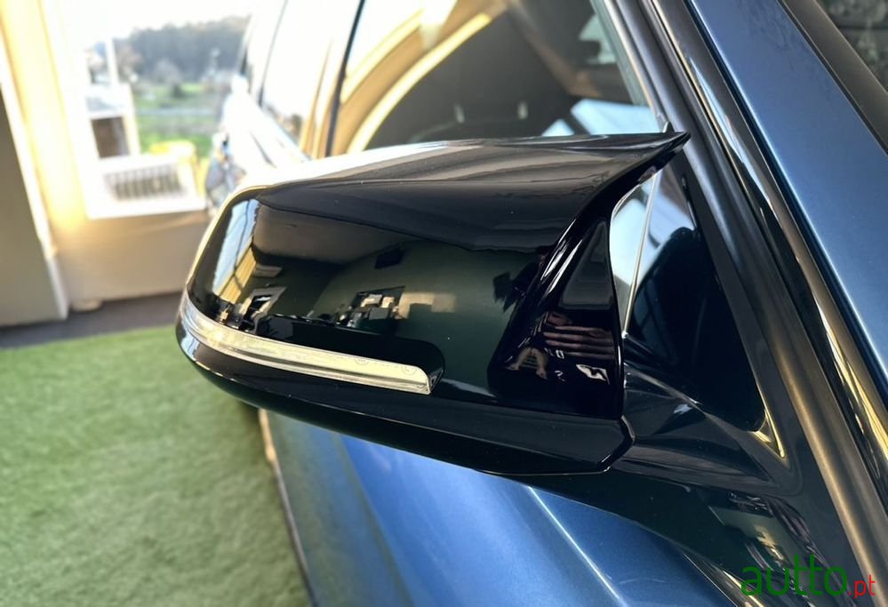 2013' BMW 320 D Touring Auto Pack M photo #3