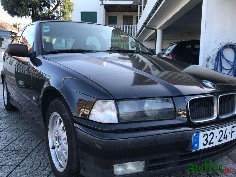 1995' BMW 316 I Compact photo #1