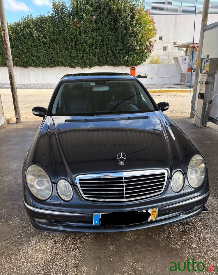 2005' Mercedes-Benz Classe E photo #1