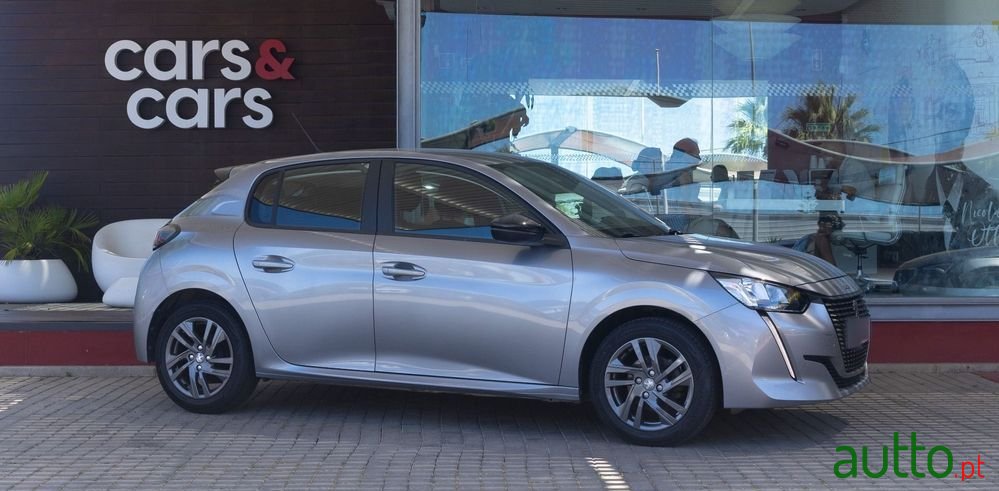 2022' Peugeot 208 photo #1