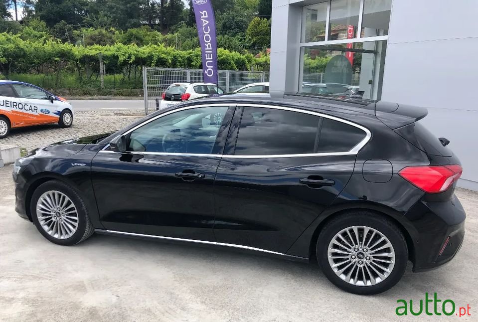 2019' Ford Focus photo #5