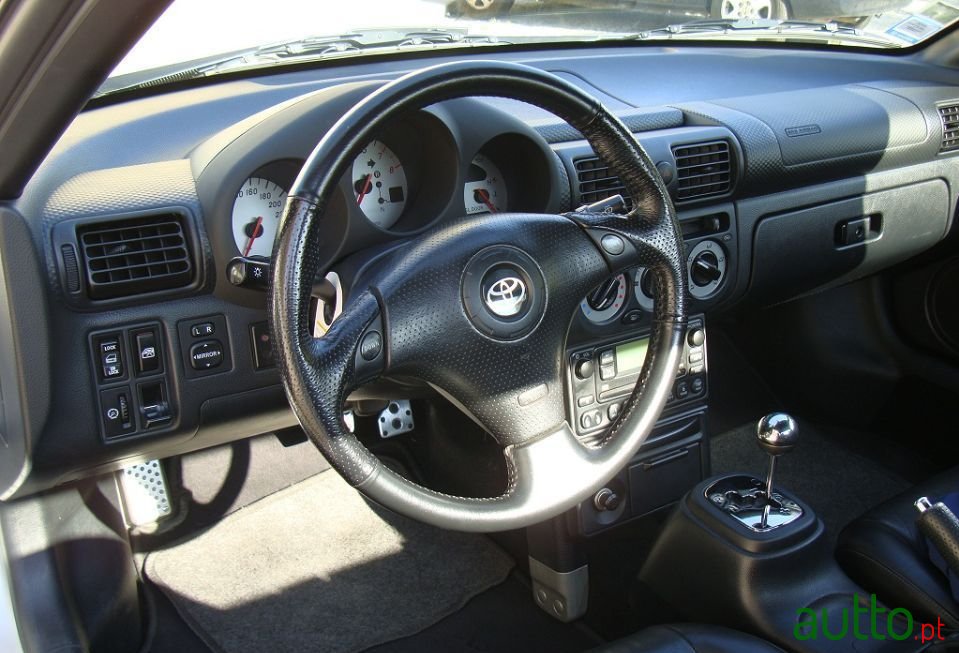 2001' Toyota MR2 photo #4