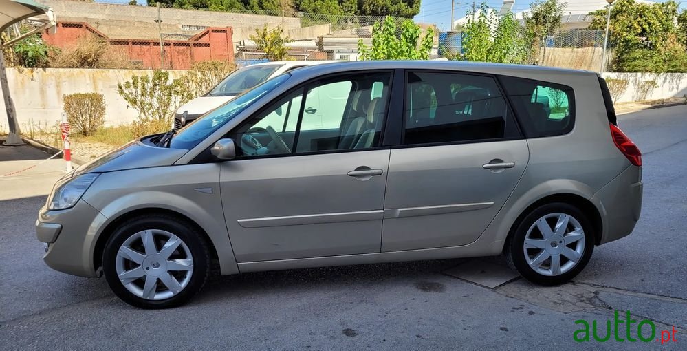 2007' Renault Grand Scenic photo #6
