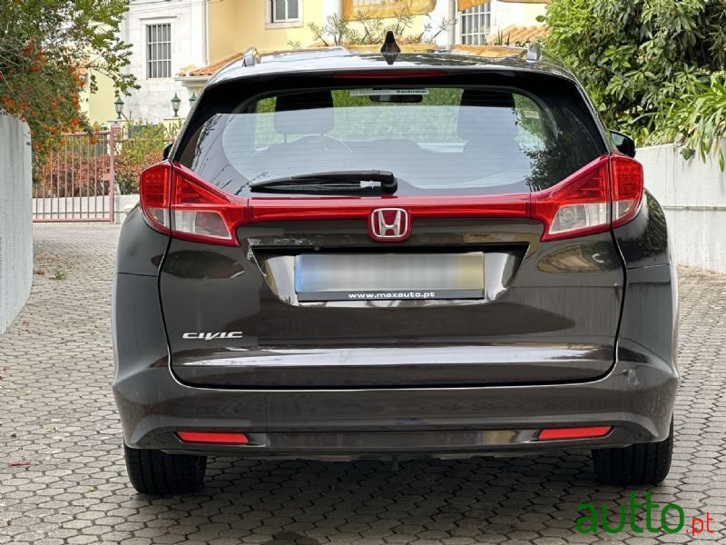2015' Honda Civic Tourer photo #5