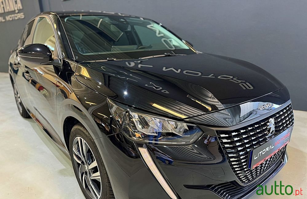 2023' Peugeot 208 Puretech photo #3