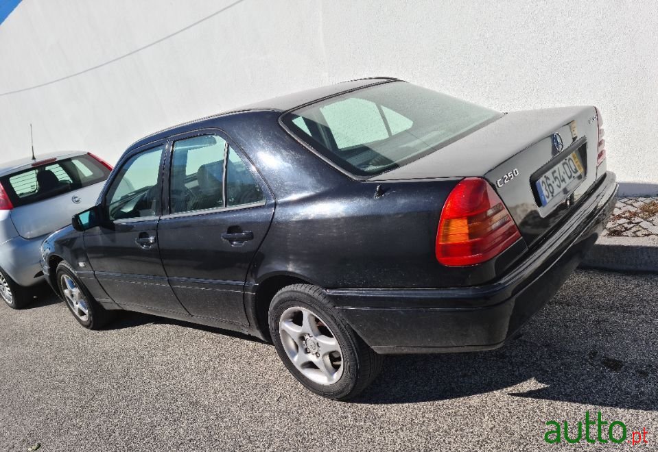 1994' Mercedes-Benz 190 photo #5