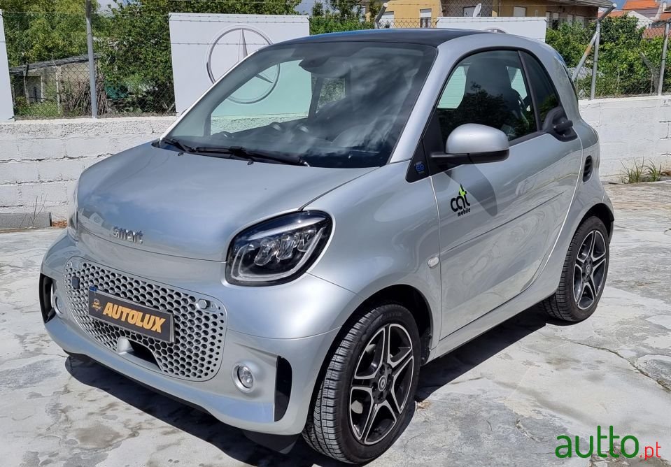 2020' Smart Fortwo photo #3