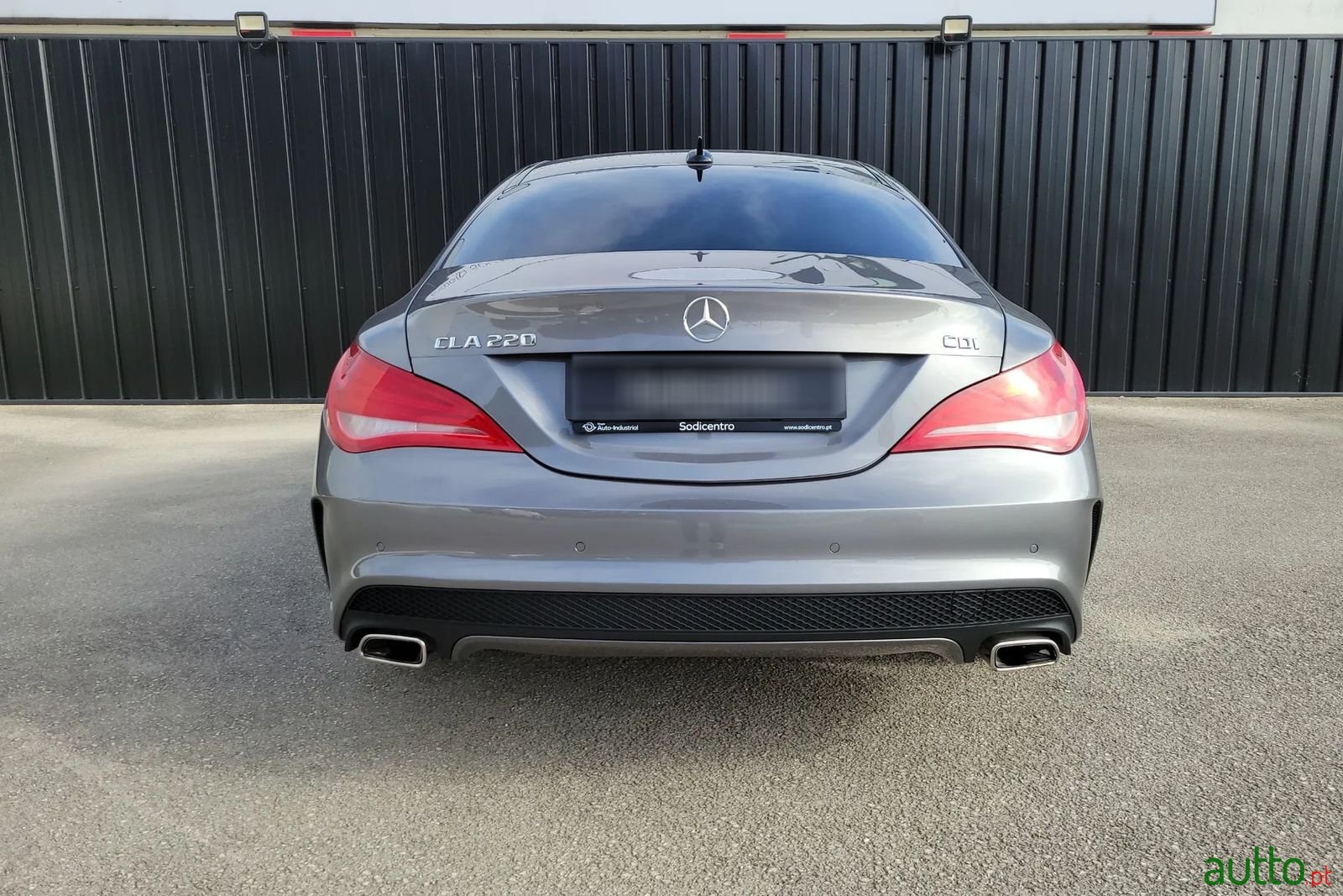 2015' Mercedes-Benz Cla-220 photo #6