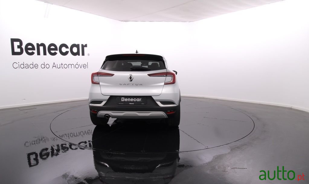 2020' Renault Captur photo #6
